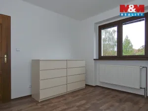 Pronájem bytu 3+kk, Chvaletice, Dukelská, 75 m2