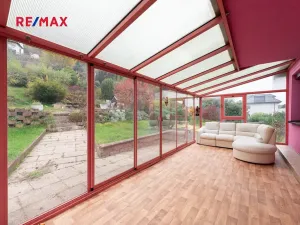 Prodej vily, Měchenice, Hlavní, 330 m2