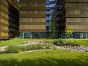 Pronájem kanceláře, Praha - Michle, Za Brumlovkou, 2030 m2