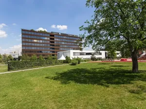 Pronájem kanceláře, Praha - Michle, Za Brumlovkou, 2030 m2