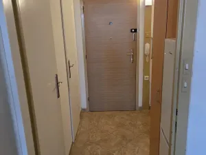 Prodej bytu 1+kk, Praha - Chodov, Majerského, 29 m2