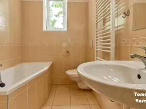 Pronájem bytu 2+1, Hradec Králové - Slezské Předměstí, Slavíčkova, 60 m2