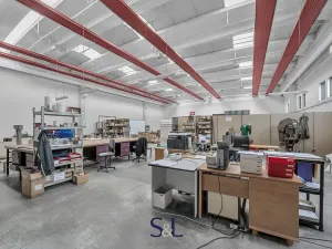 Prodej výrobních prostor, Turnov, Hruborohozecká, 2500 m2