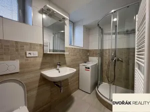 Pronájem bytu 2+1, Řevnice, Švabinského, 45 m2