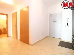 Pronájem bytu 2+kk, Praha - Hrdlořezy, V třešňovce, 61 m2