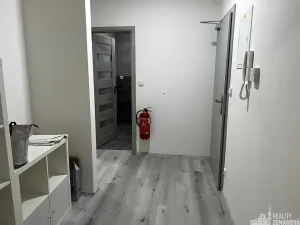 Pronájem bytu 2+kk, Praha - Malá Chuchle, Paroplavební, 44 m2