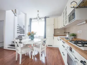 Pronájem rodinného domu, Mochov, Na Zátiší, 183 m2