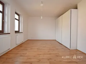 Pronájem bytu 2+kk, Tábor, Zbyňkova, 76 m2