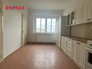 Pronájem bytu 2+1, Kladno, Poštovní náměstí, 63 m2