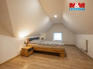 Prodej rodinného domu, Zvěstov, 217 m2