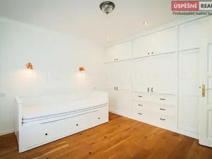 Prodej vily, Praha - Slivenec, Opálová, 282 m2