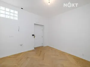 Prodej bytu 2+kk, Praha - Vinohrady, Velehradská, 43 m2
