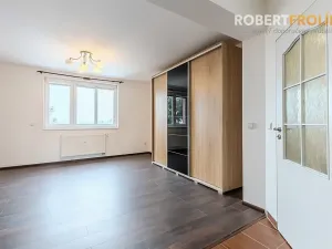 Pronájem bytu 2+1, Praha - Čakovice, U Párníků, 61 m2