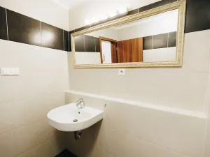 Prodej bytu 2+kk, Praha - Troja, Mazurská, 51 m2