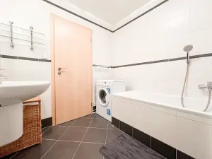 Pronájem bytu 1+kk, Praha - Letňany, Miroslava Hajna, 37 m2