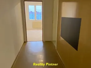 Prodej bytu 3+1, Plzeň, Strážnická, 70 m2