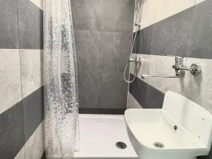 Pronájem obchodního prostoru, Louny, Říční, 216 m2