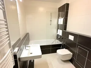 Prodej bytu 2+kk, Praha, Čakovická, 42 m2