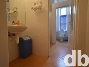 Pronájem kanceláře, Karlovy Vary, T. G. Masaryka, 75 m2