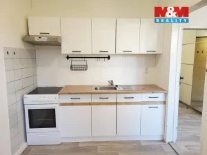 Pronájem bytu 1+1, Uherské Hradiště - Mařatice, Sadová, 35 m2
