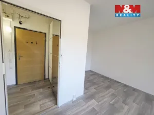 Pronájem bytu 1+1, Uherské Hradiště - Mařatice, Sadová, 35 m2