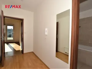 Pronájem bytu 2+kk, Plzeň, Vltavínová, 54 m2