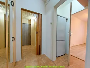 Pronájem bytu 2+kk, Praha - Háje, 51 m2