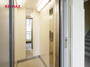 Prodej bytu 3+1, Praha - Záběhlice, Hlavní, 71 m2