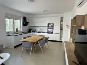 Prodej bytu 3+kk, Ugljan, Chorvatsko, 80 m2