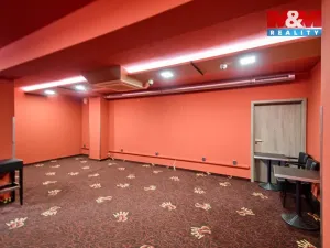 Pronájem obchodního prostoru, Rožnov pod Radhoštěm, Meziříčská, 180 m2