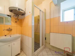 Prodej bytu 2+1, Teplá, Masarykovo náměstí, 146 m2