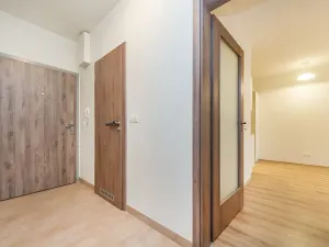 Pronájem bytu 2+kk, Praha - Kyje, Sicherova, 50 m2