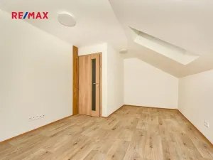 Pronájem rodinného domu, Zruč-Senec, U pomníku, 130 m2