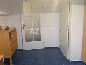 Prodej bytu 2+kk, Praha - Bubeneč, Lotyšská, 39 m2