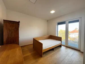 Pronájem bytu 3+kk, Pardubice, Štrossova, 83 m2