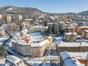 Prodej bytu 2+kk, Karlovy Vary, nám. V. Řezáče, 68 m2