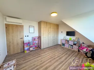 Prodej rodinného domu, Dubany, 160 m2