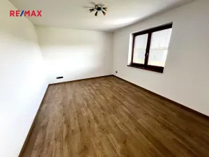 Prodej rodinného domu, Bánov, 197 m2