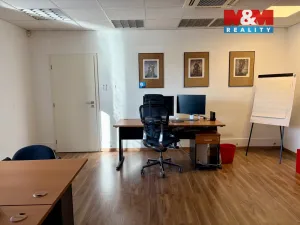 Prodej kanceláře, Pardubice - Zelené Předměstí, Štefánikova, 119 m2