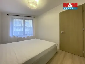 Pronájem bytu 2+kk, Praha - Košíře, Starokošířská, 43 m2