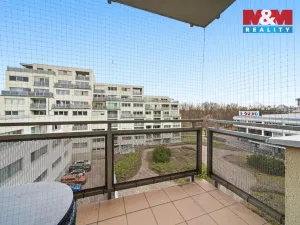 Prodej bytu 2+kk, Pardubice - Polabiny, Bělehradská, 77 m2