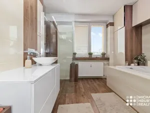 Prodej bytu 2+kk, Ostrava, Vrázova, 79 m2