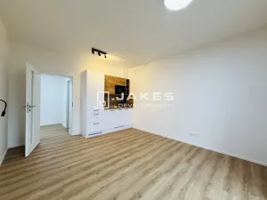 Pronájem bytu 1+kk, Praha - Liboc, Jenečská, 27 m2