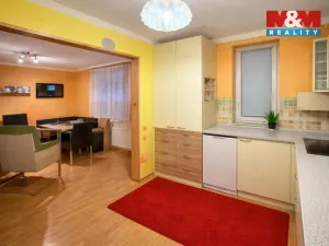 Prodej bytu 3+kk, Pečky, V Kaštánkách, 71 m2