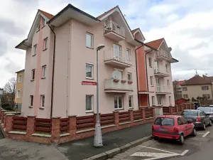 Pronájem bytu 2+kk, Hradec Králové, Šmilovského, 50 m2