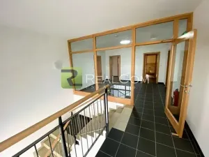 Pronájem bytu 1+kk, Praha - Újezd nad Lesy, Starokolínská, 27 m2