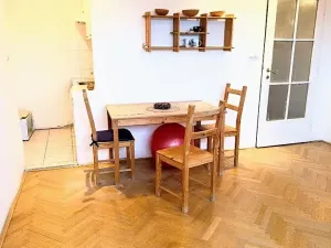 Prodej bytu 2+kk, Praha - Bubeneč, Lotyšská, 39 m2