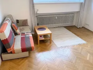 Prodej bytu 2+kk, Praha - Bubeneč, Lotyšská, 39 m2