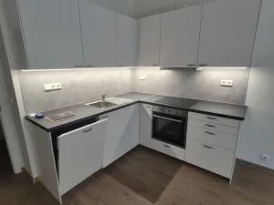 Pronájem bytu 2+kk, Praha - Strašnice, Věšínova, 50 m2
