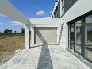 Prodej rodinného domu, Slaný, 312 m2